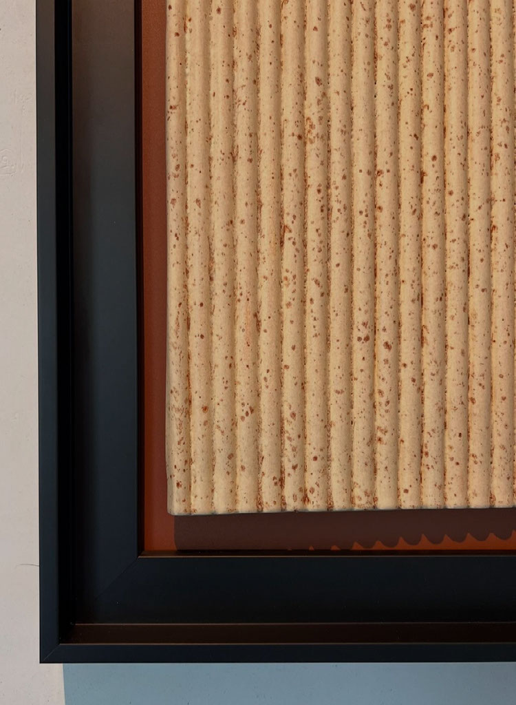 radaR — fluted ceramic surface, framed detail
